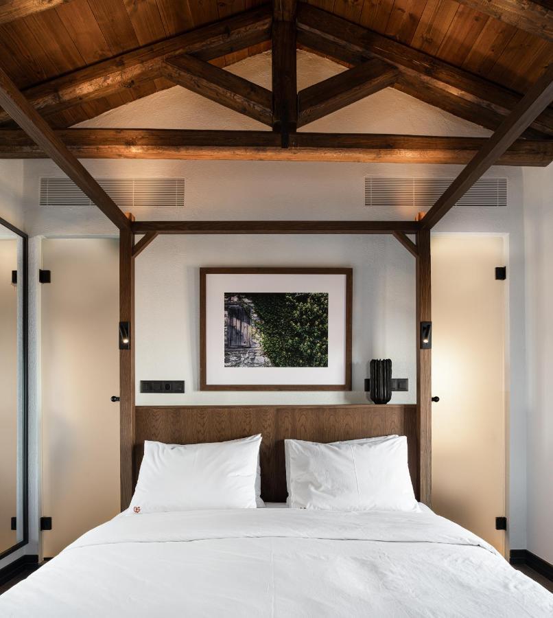 Unedo All Seasons Boutique Hotel Palaios Panteleimonas Bagian luar foto