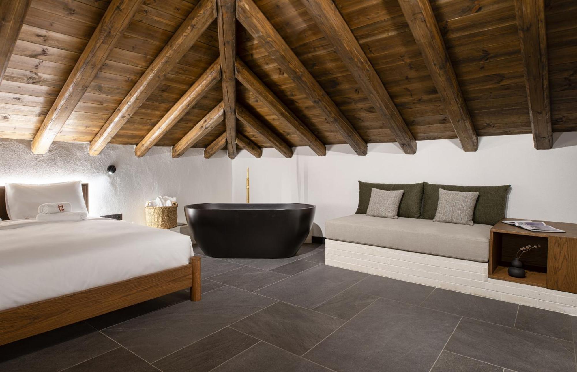 Unedo All Seasons Boutique Hotel Palaios Panteleimonas Bagian luar foto